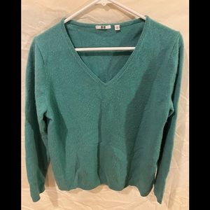 Uniqlo Cashmere Sweater